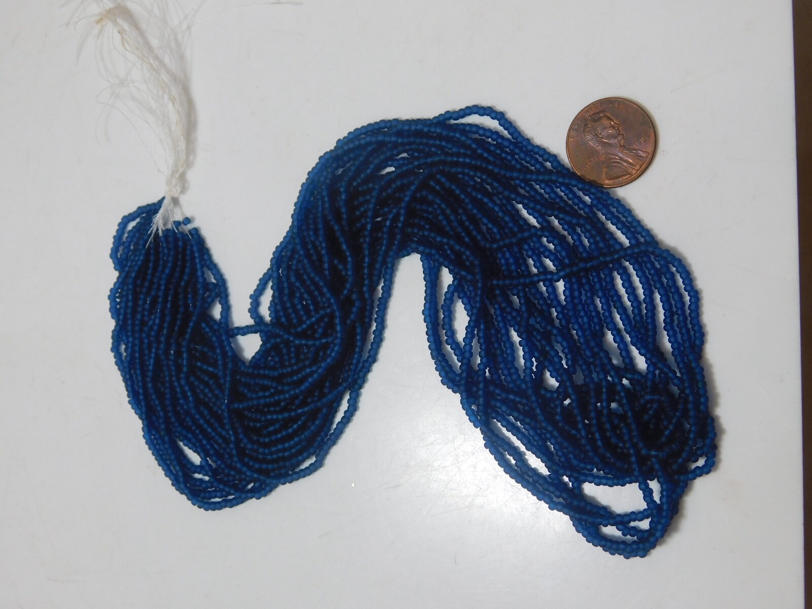 Craft Beading Glass Seed Bead Blue 2 mm 12 strand hank 20" Bead LOT New 40 gr.
