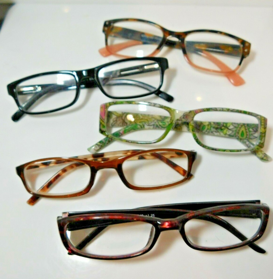 Lot of Five Women Men Reading Eyeglasses Many Colors