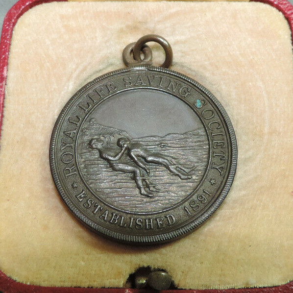 Vtg British Royal Life Saving Society Swimming Award Medal 1934 Orig Box Cf 94.3