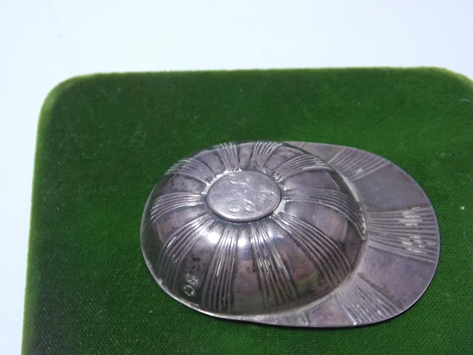 Antique Sterling Silver British 1786 - 1821  Jockey Cap Hat Tea Caddy Spoon 8g