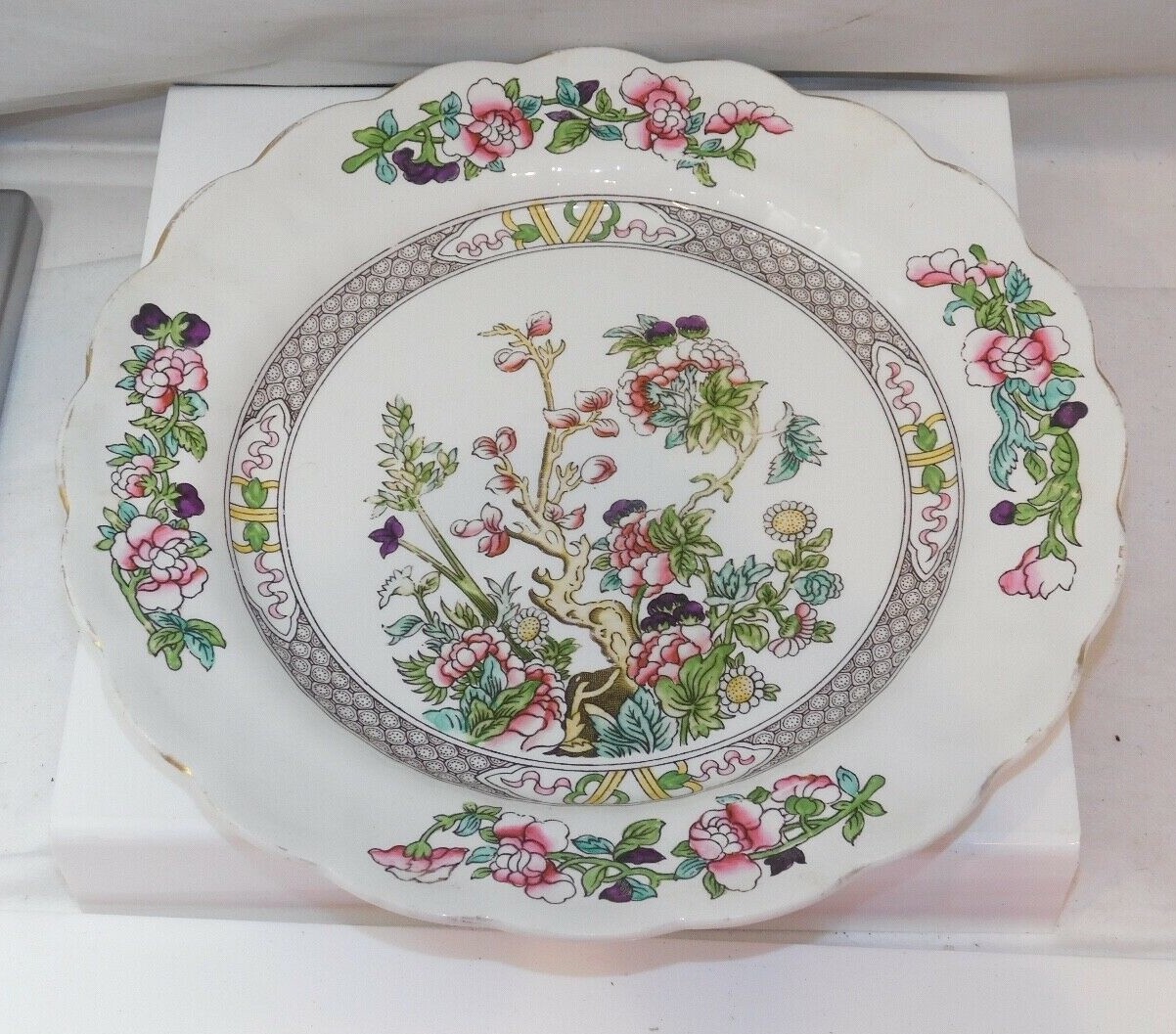 Booth Vintage 10" Plate India Tree pattern Made in England Scalloped Edge